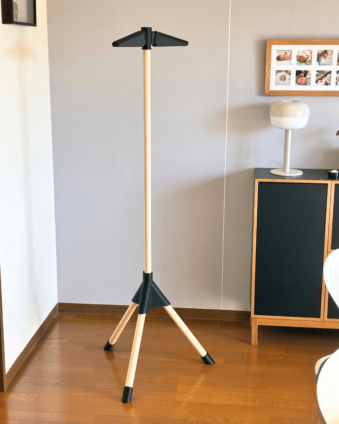 CHOIS Valet Stand | Modular Furniture Starter Kit 3d model