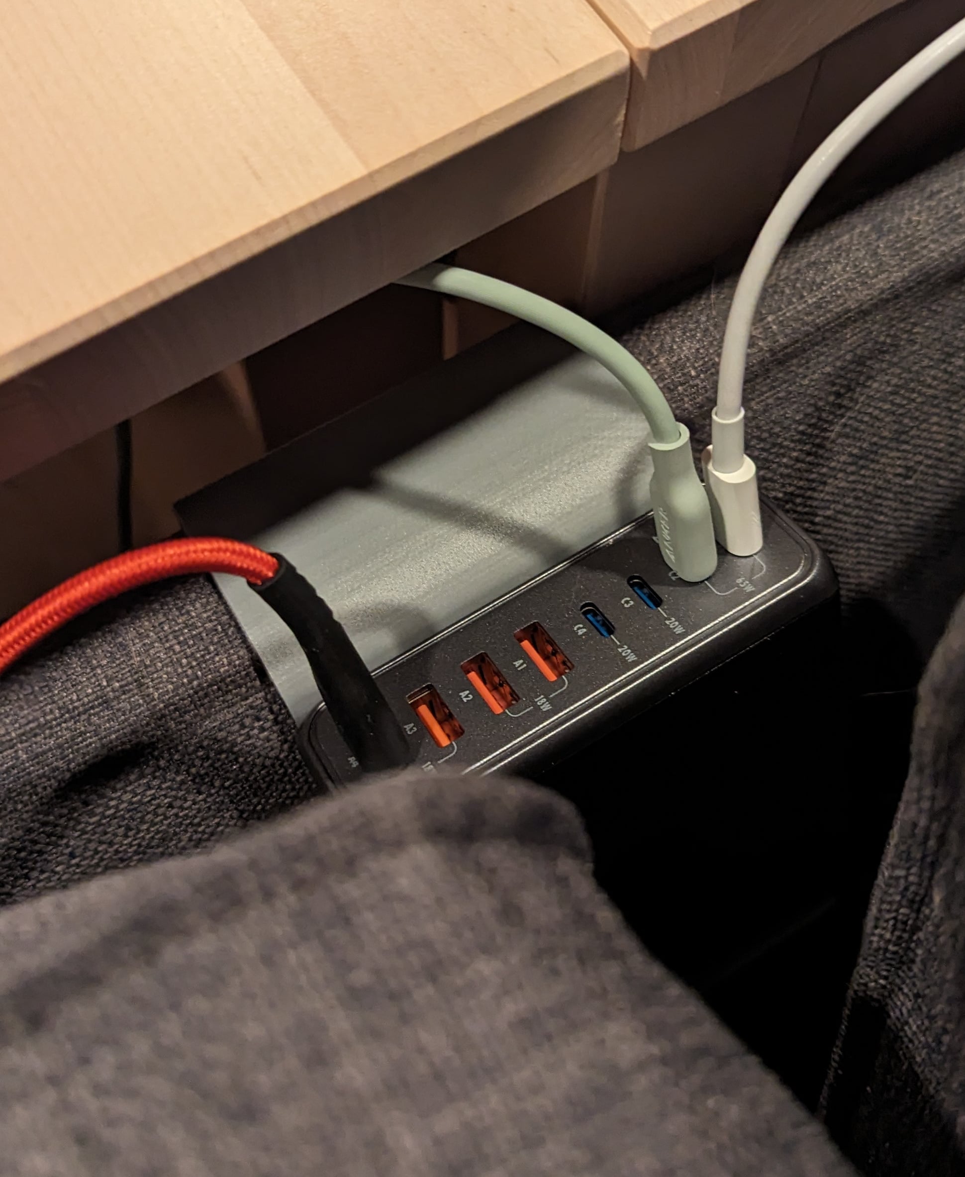 USB Charging Block Mount for Couch 3d model