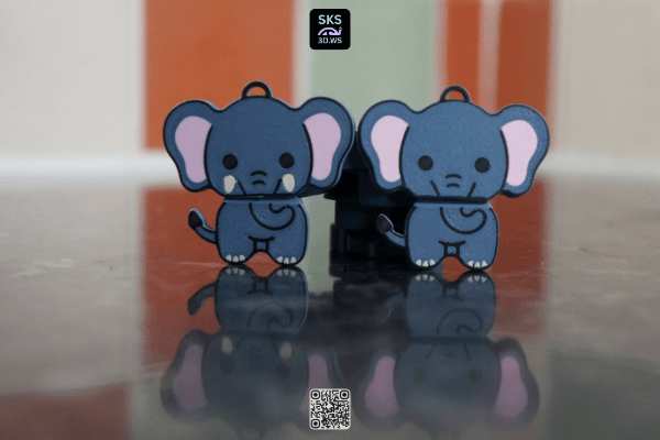 Elephant Wiggle Head Keyring 3d model