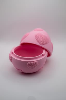 Fuzzy Hearts Egg 3d model