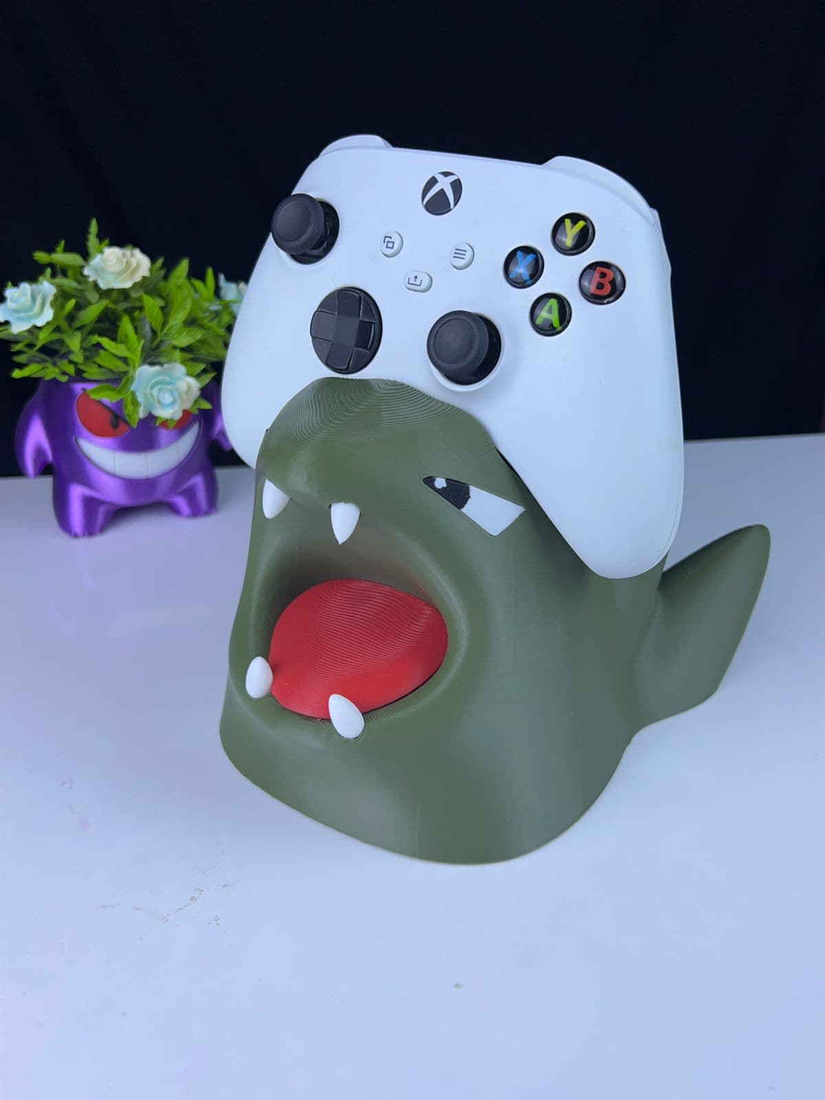 Tyranitar Controller Holdeer - Multipart 3d model