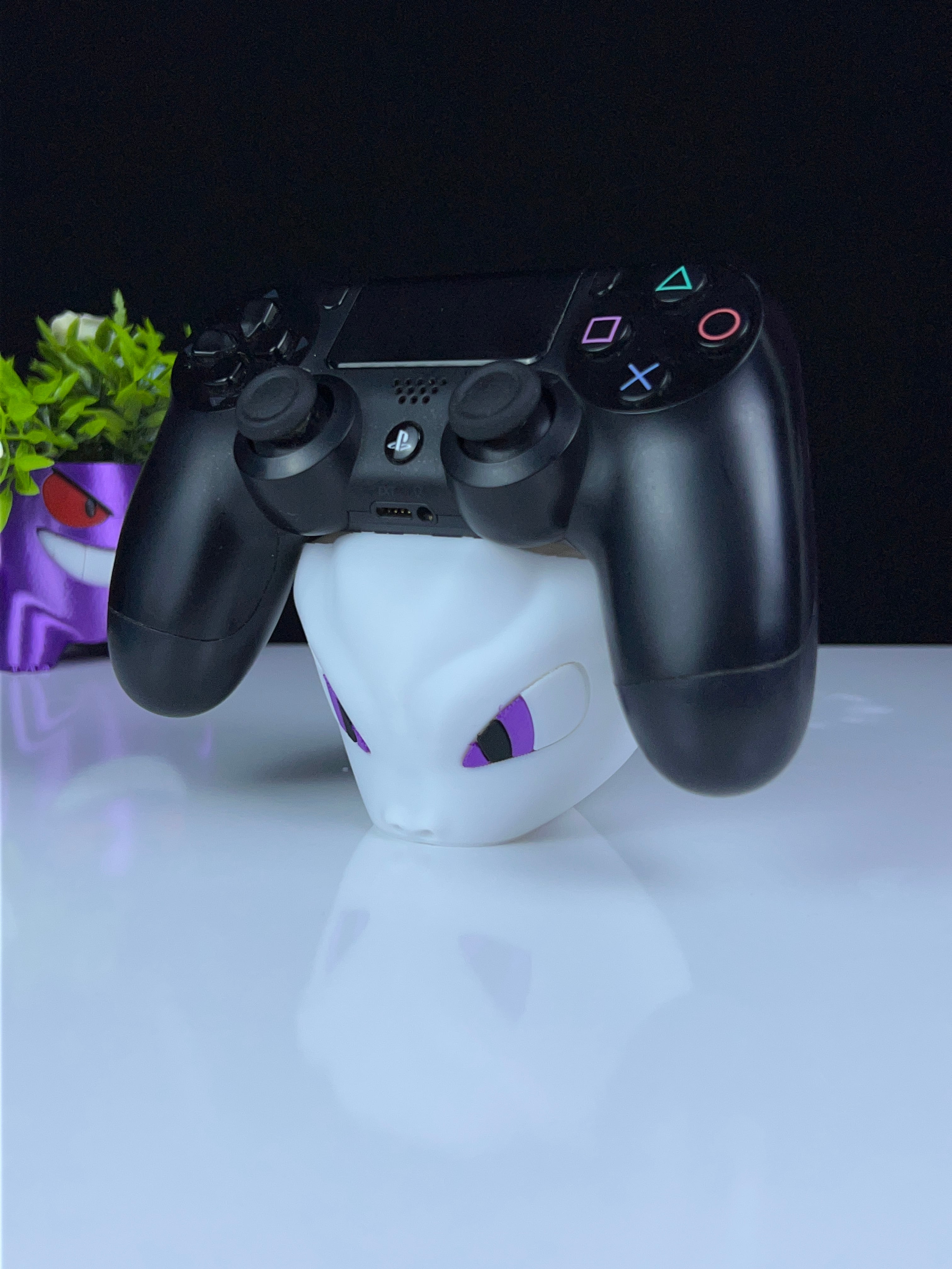 Mewtwo Controller Holder - Multipart 3d model