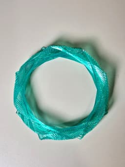Twisted CrossLoop Bracelet 3d model