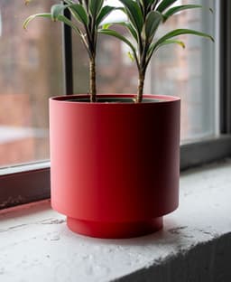 The Harlow - Planter with Hidden Drip Tray 3d model