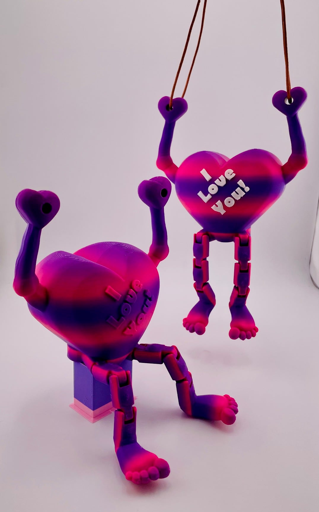 Heart Flexi Legs Hanger 3d model