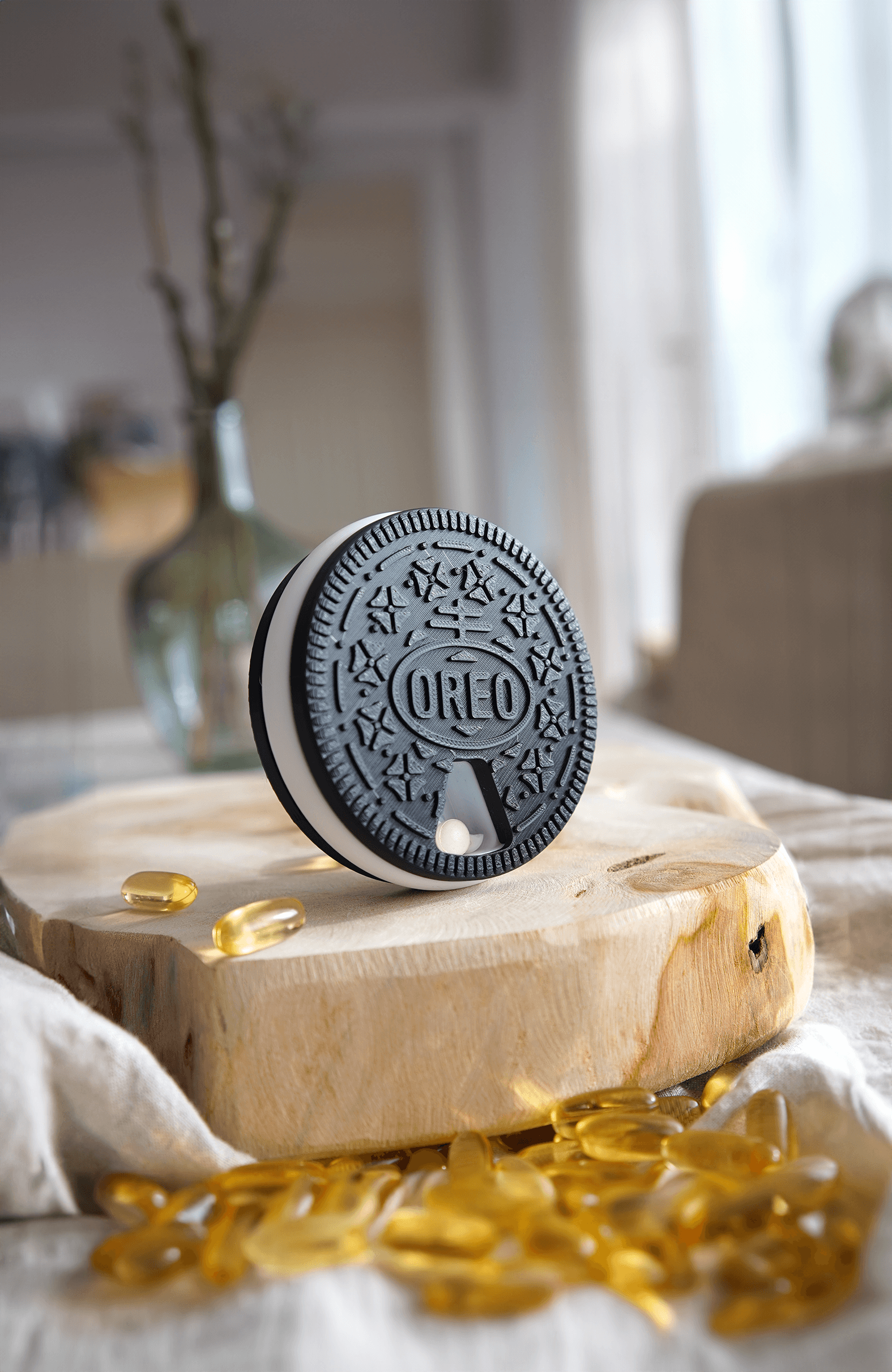Pill Organizer Fidget - Oreo Style 3d model