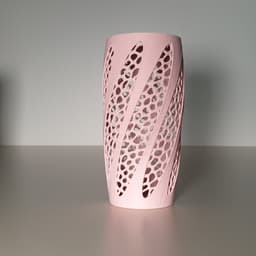 Twisted Voronoi Vase 3d model