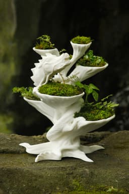 The Guardian Dragon Moss and Fern Planter 3d model
