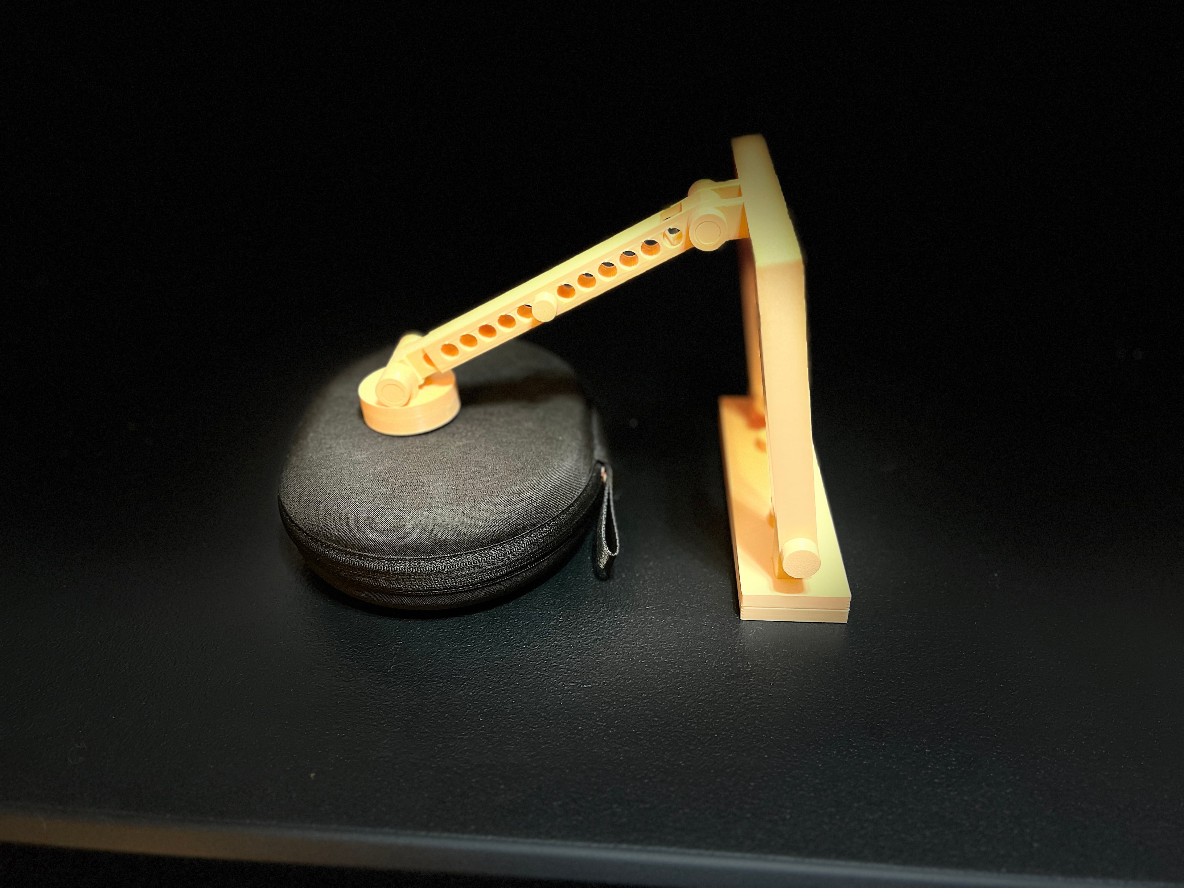 Articulating Universal Mount 3d model