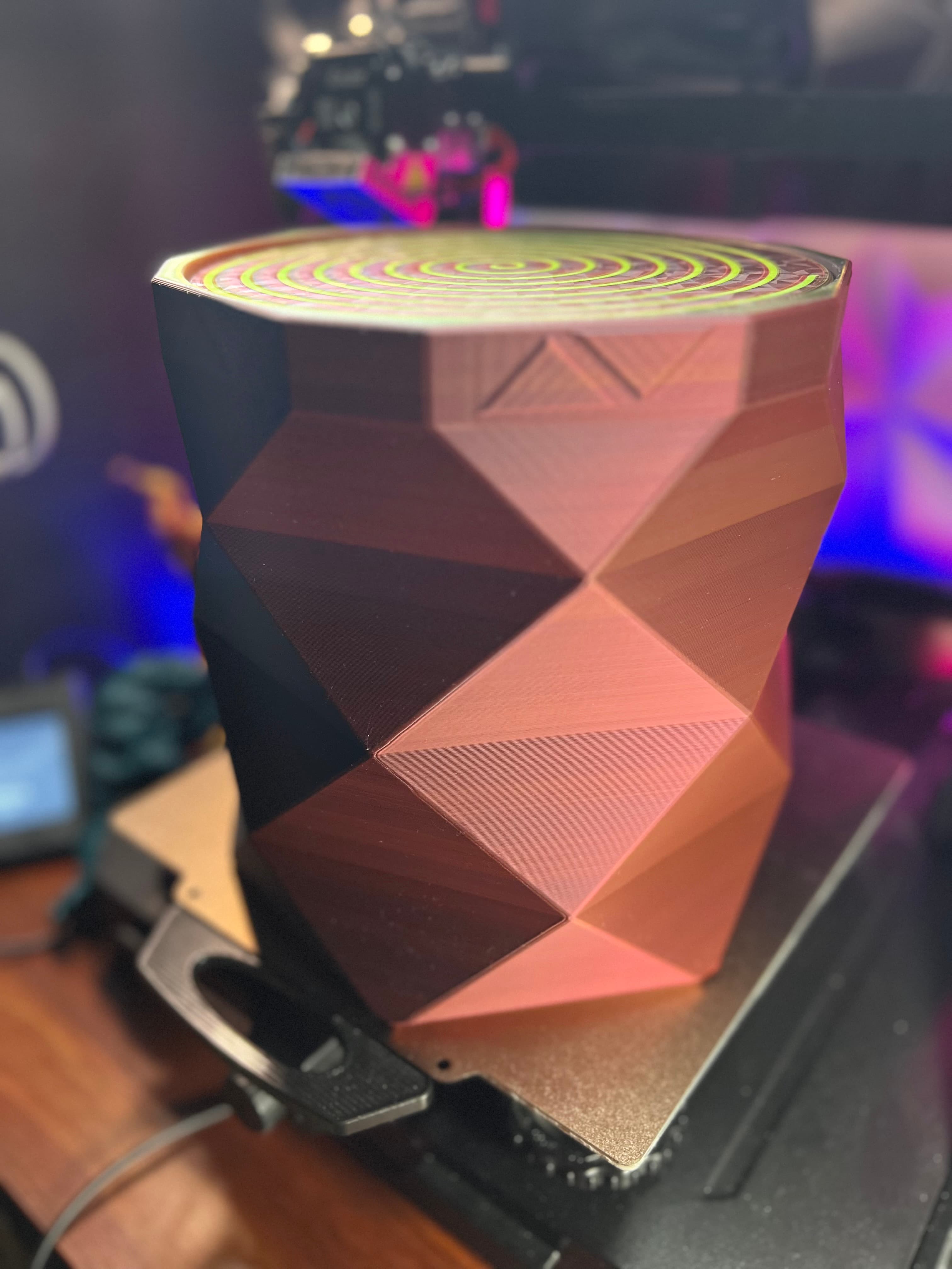 Trash Bin With Swinging LiD 🗑️ 3d model