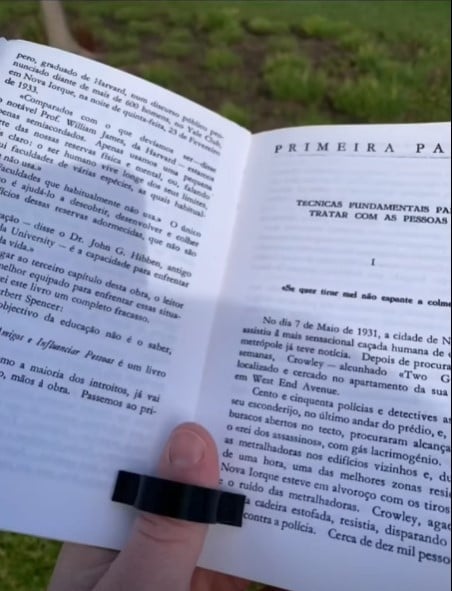 Bookholder 3d model