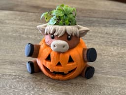 Highland Cow Pumpkin Planter 3d model