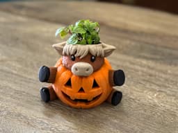 Highland Cow Pumpkin Planter 3d model