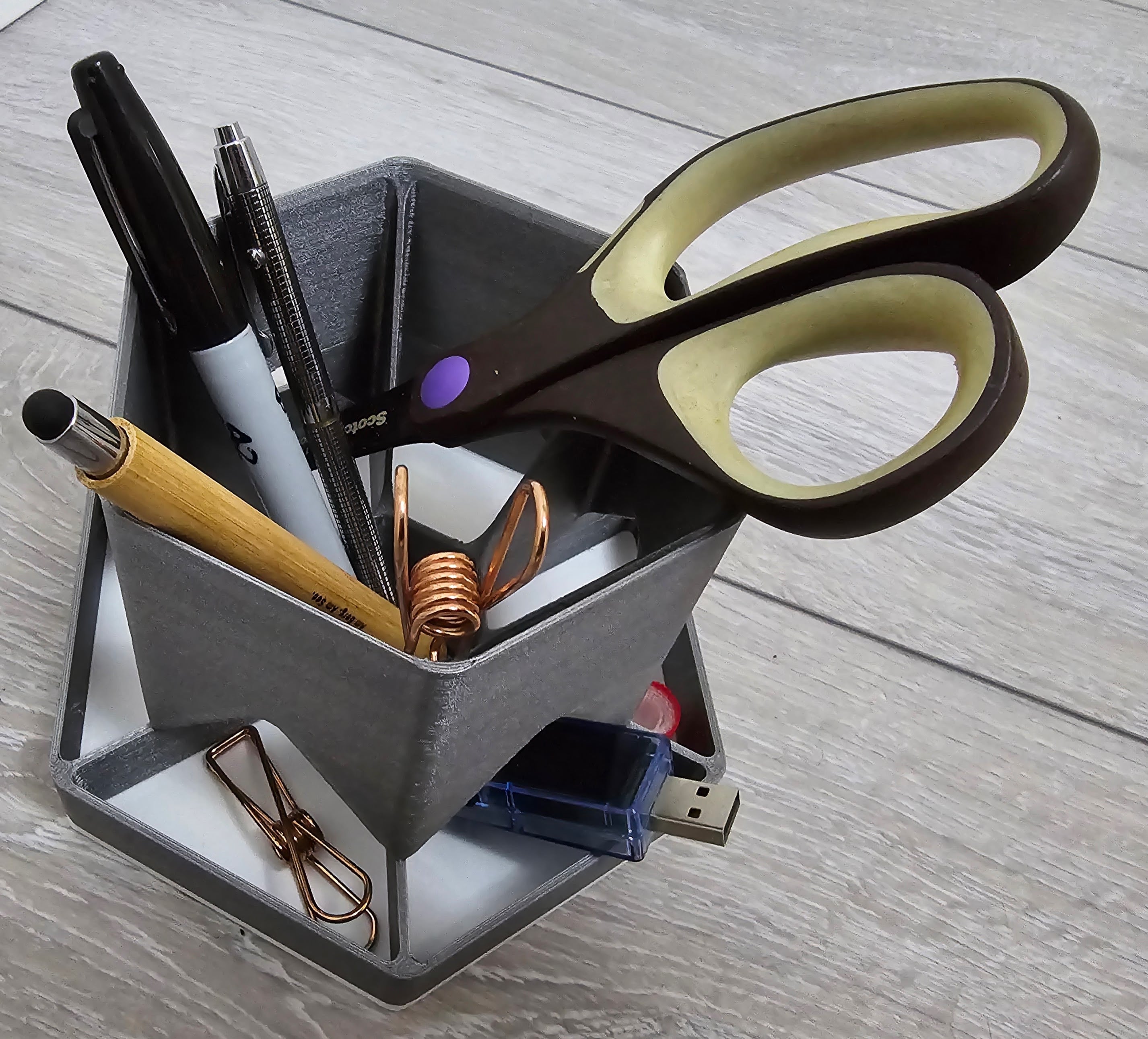 Hexa-Hold Pencil Keeper.stl 3d model