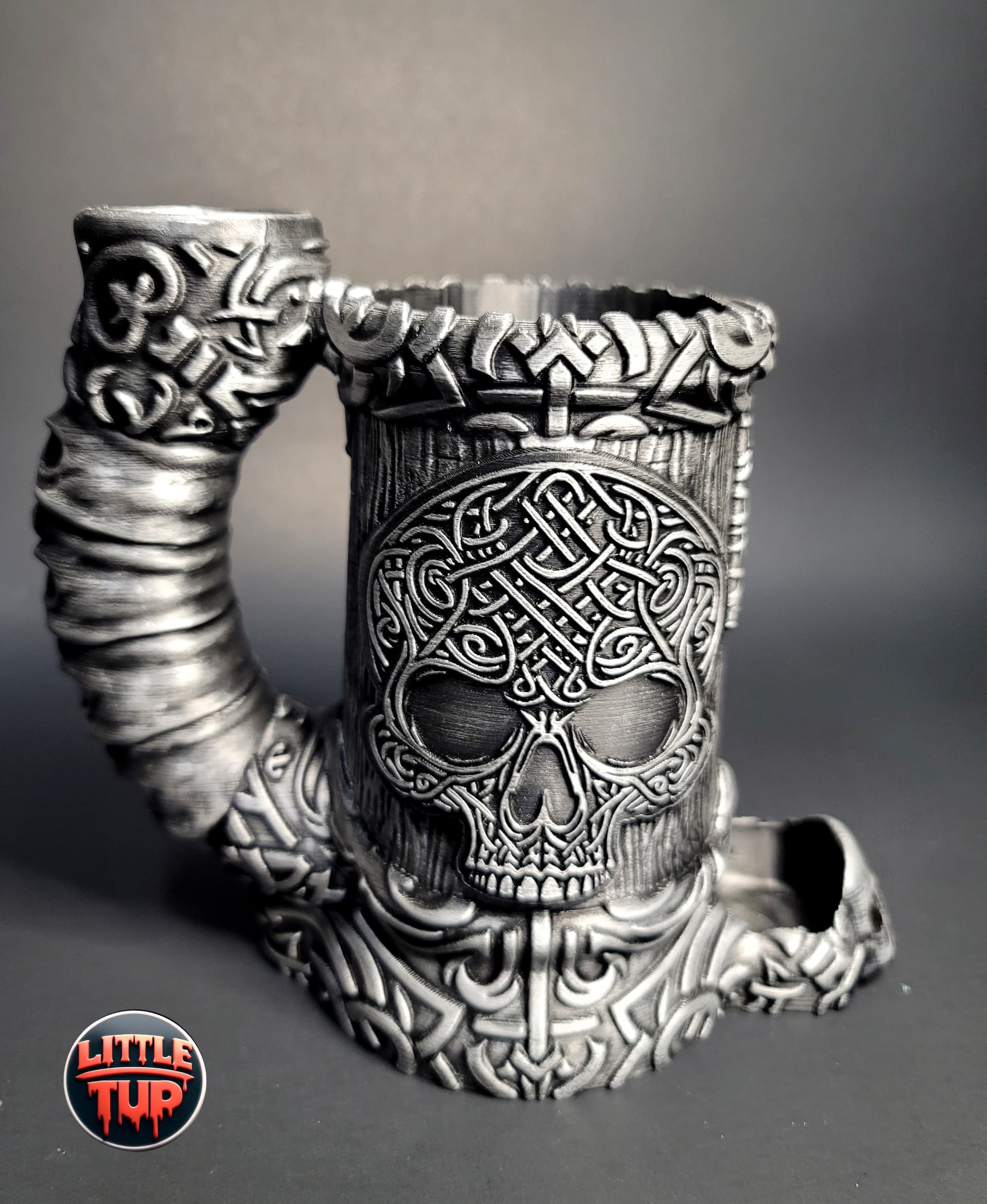 CELTIC SKULL CAN COZY DICE TOWER 3d model