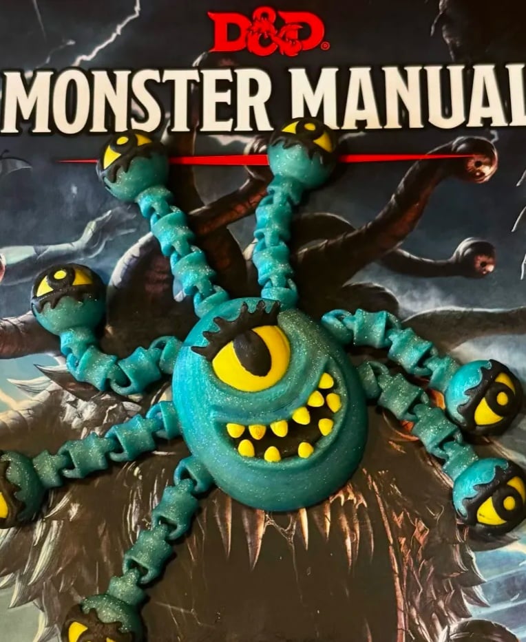 Printed live on twitch.tv/mikemoans
printed in Polymaker PLA for yellow and black
elegoo sparkle green