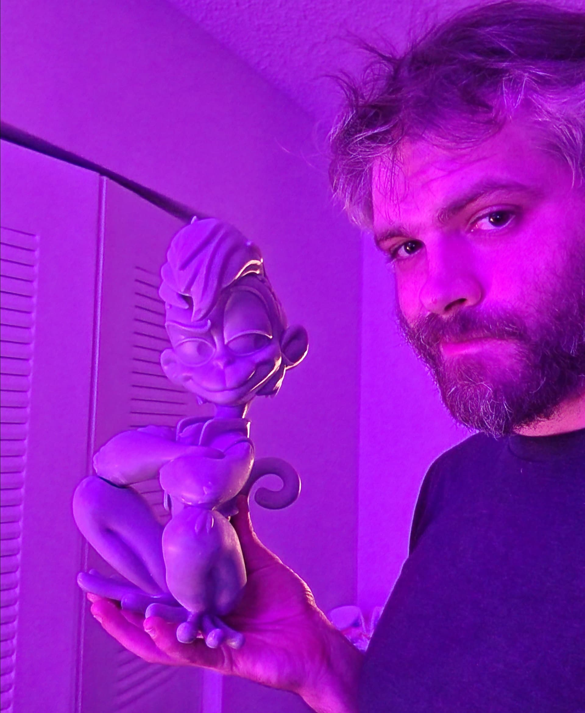 Touch nothing but the lamp!