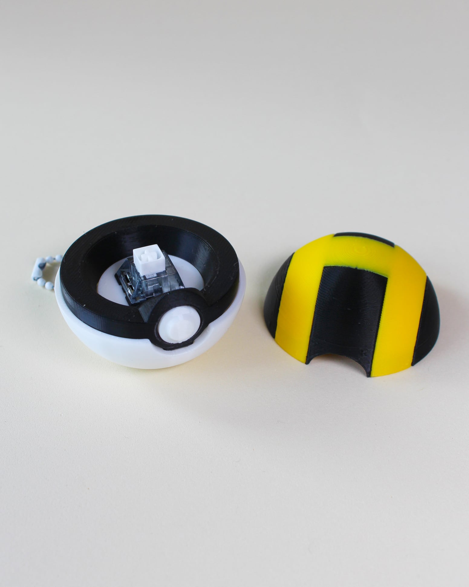 Ultra Ball Fidget Clicker Keychain 3d model