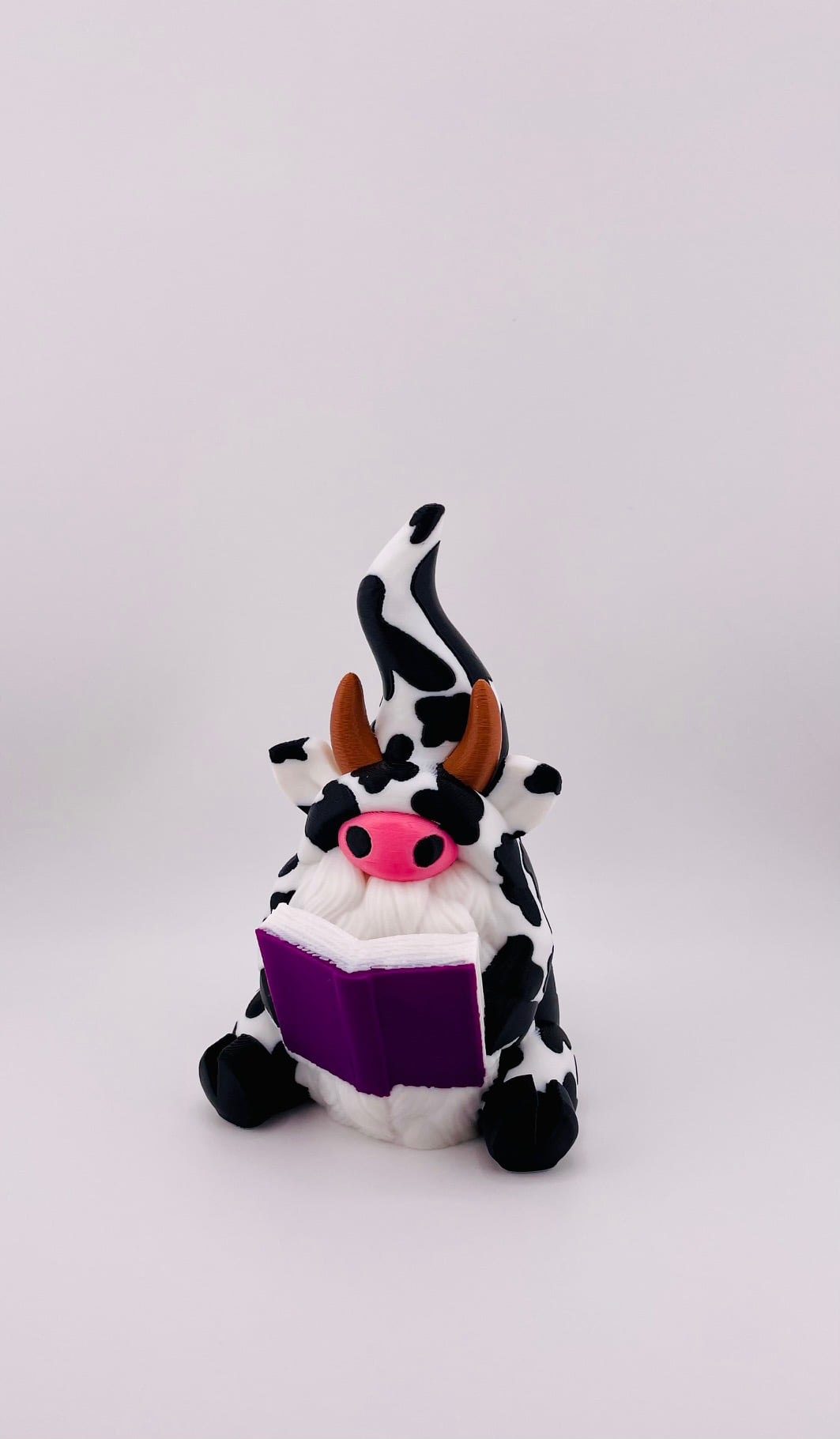 Cow Gnomes Sitting 3d model