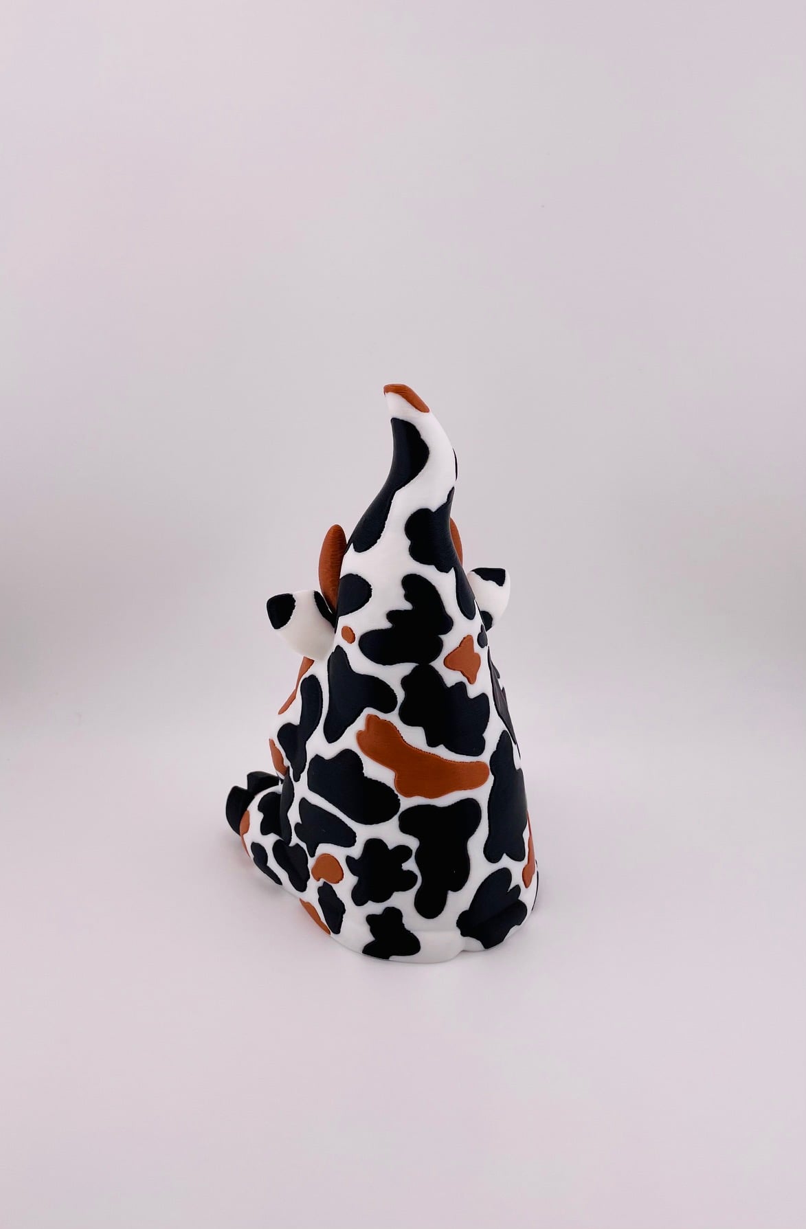 Cow Gnomes Sitting 3d model