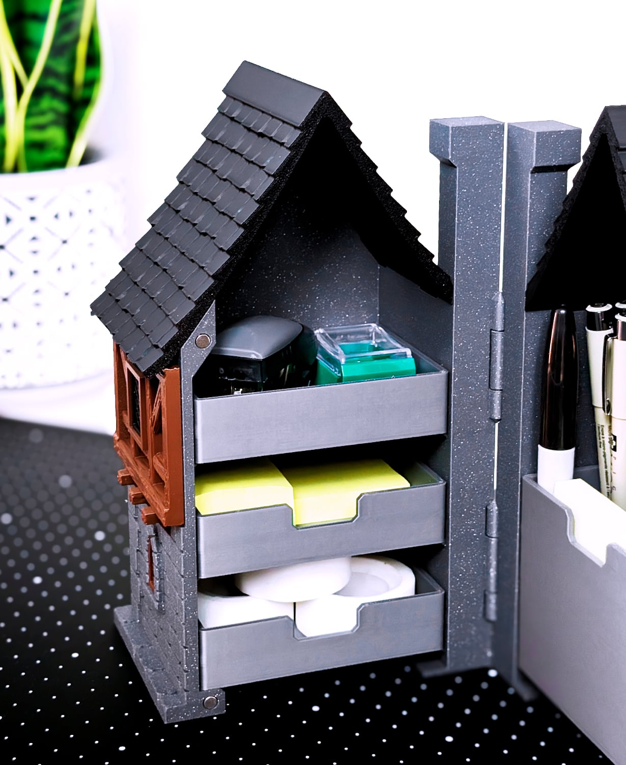 Medieval House - Foldable Desk Organizer 3d model