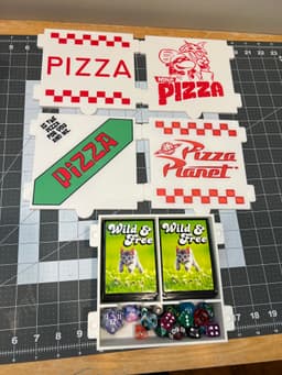Pizza Deck Box with Swappable Lids 3d model