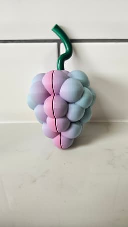 SkeleSnacks - Grape 3d model