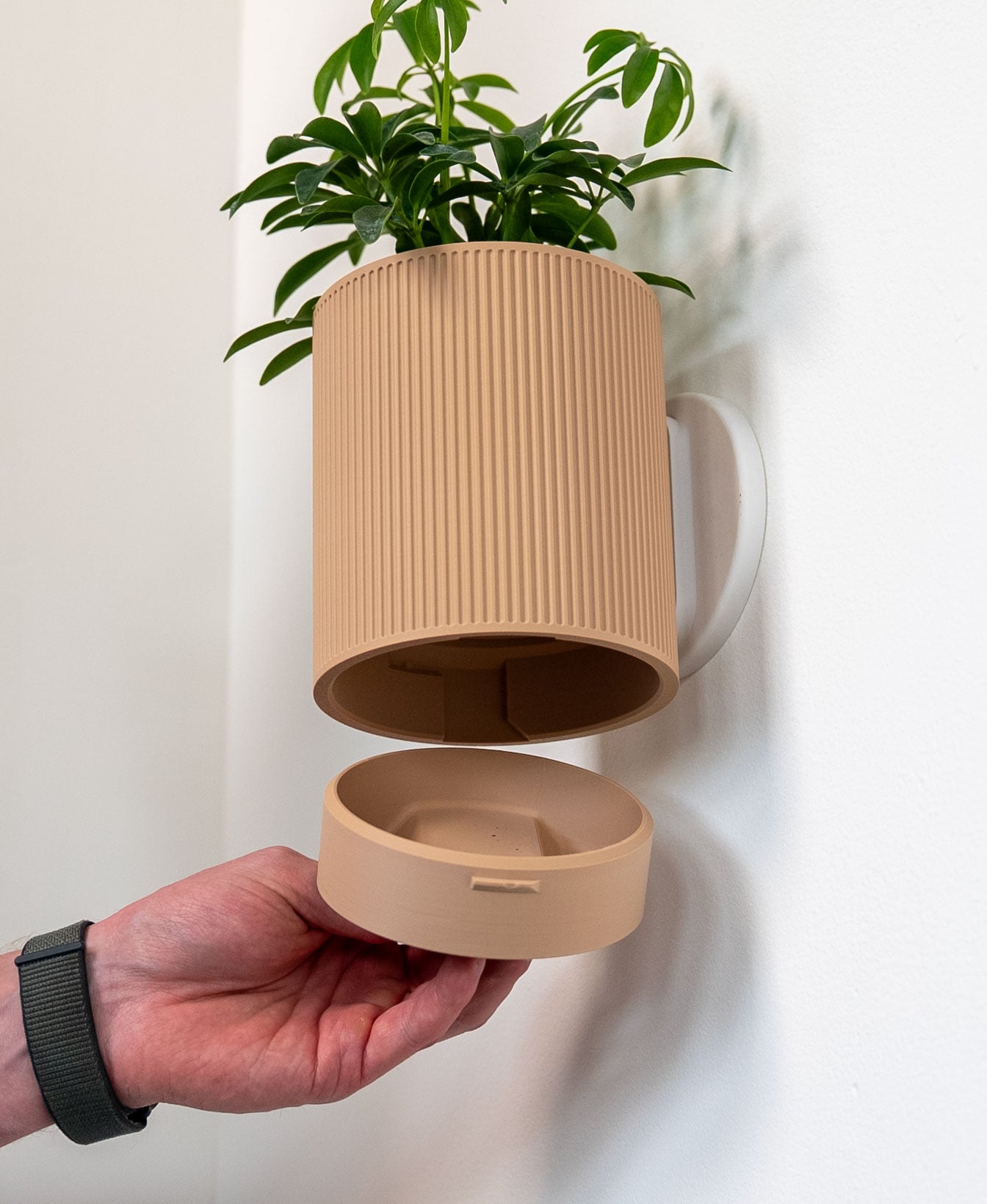 Heywood Wall Planter v2 3d model