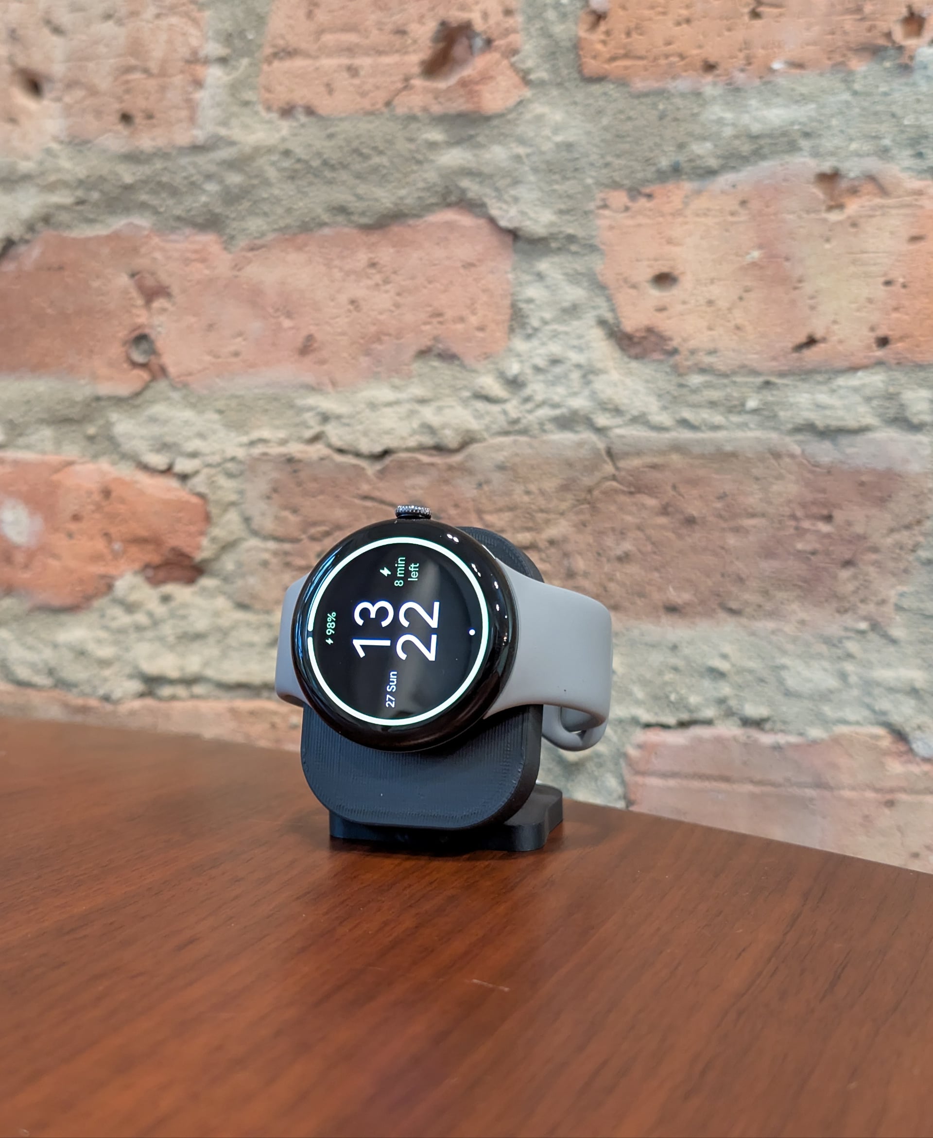 Pixel Watch 2 & 3 Charging Stand - Floating Puck 3d model