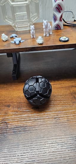 Hex Texture Clicker Ball 3d model