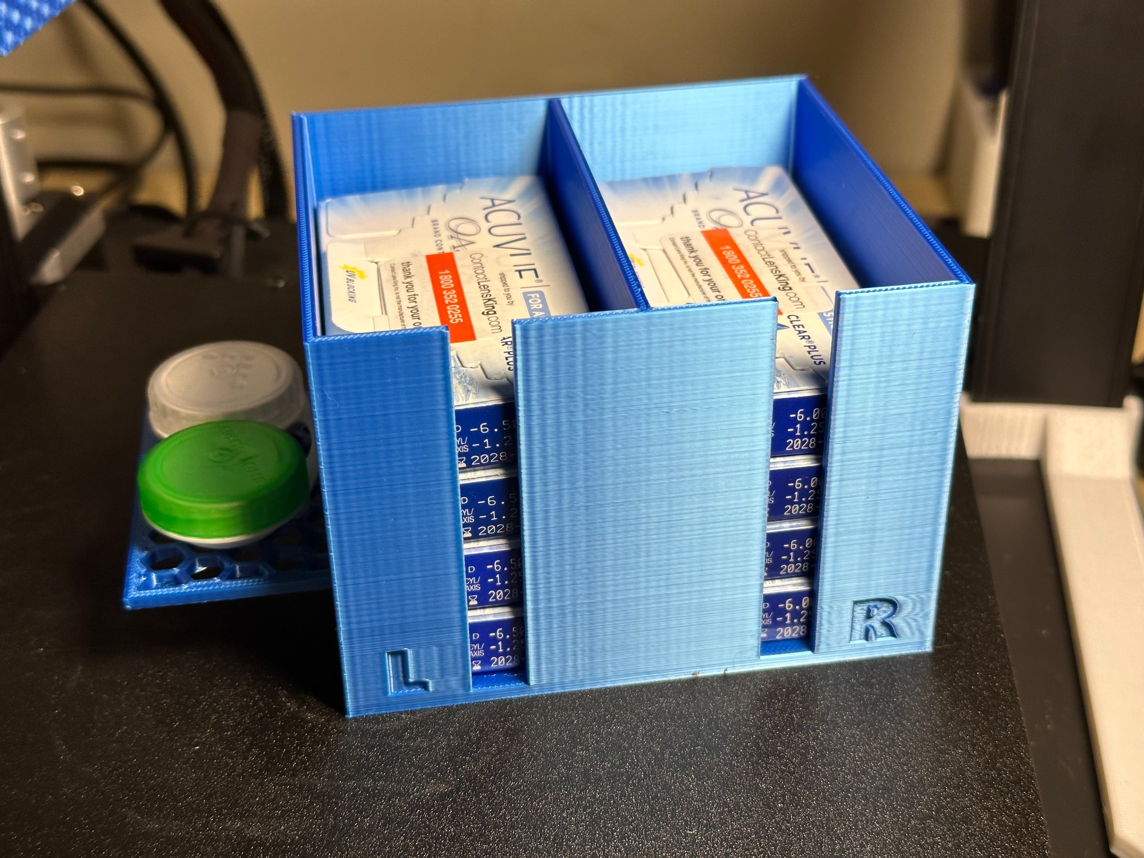 Contact Box Bin with Lens Case Drying Shelf 3d model