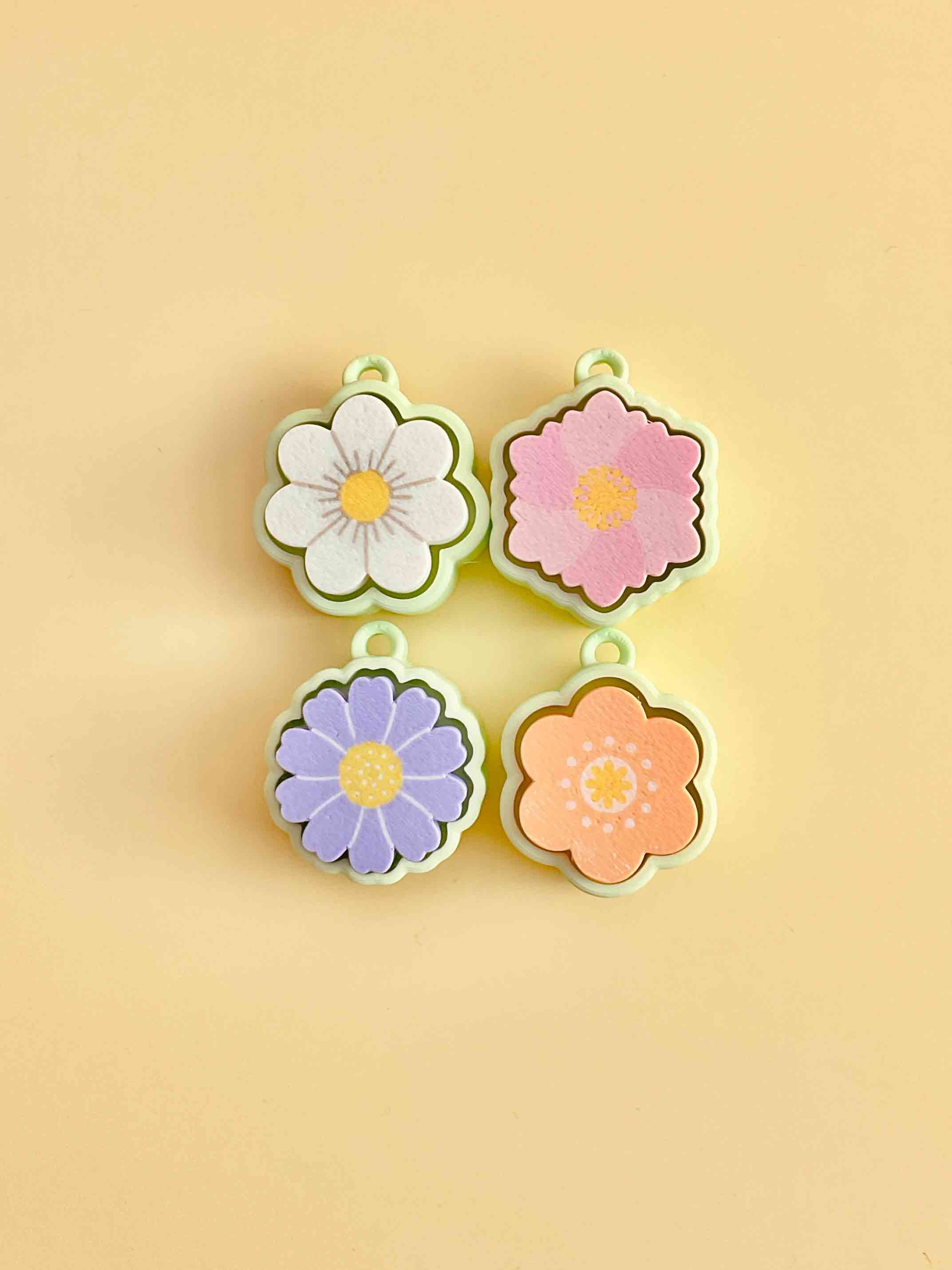 Flower Clicker Keychain Fidget Toy Bundle 3d model