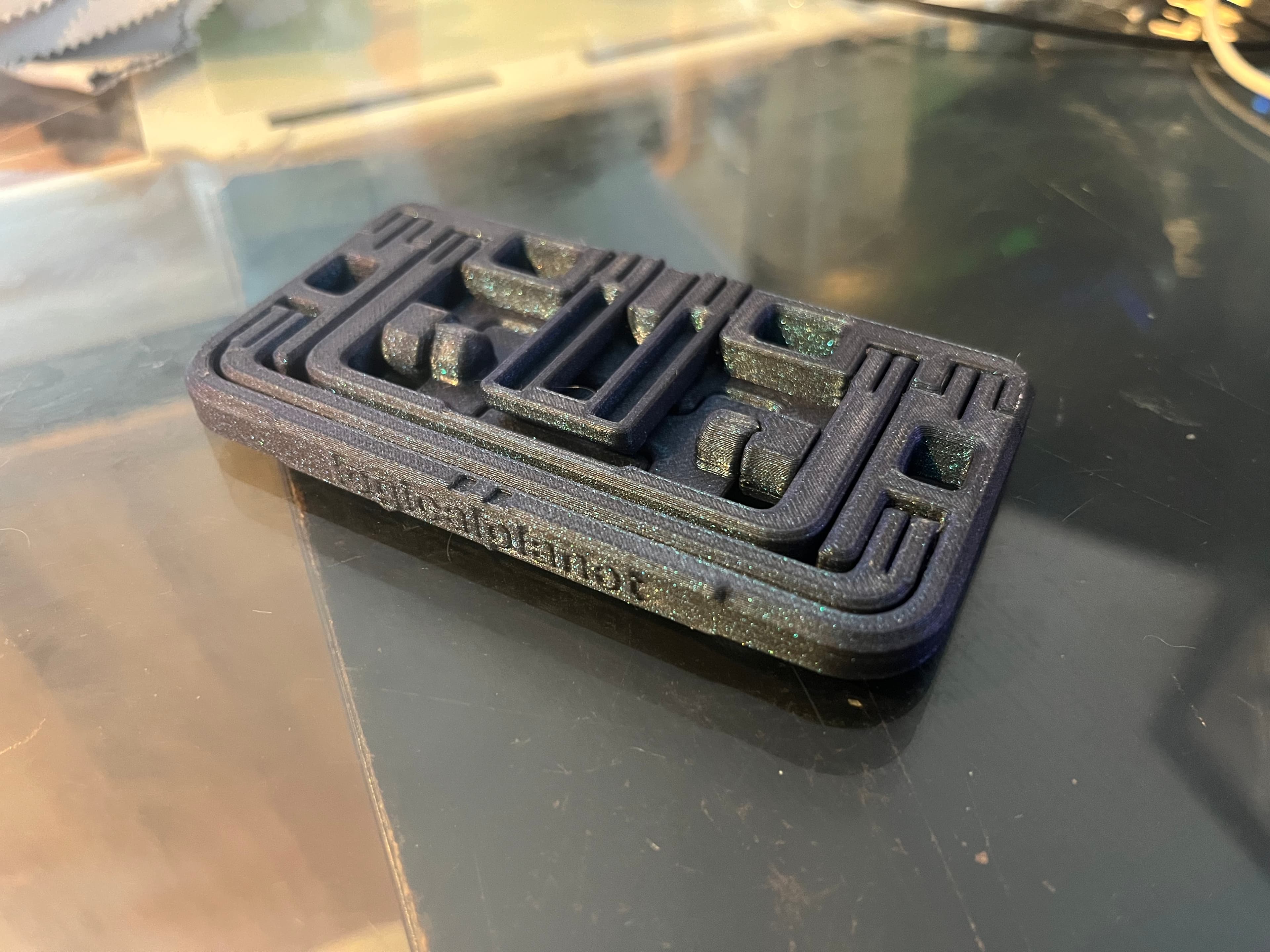 STEPH – Screen Top Edge Phone Holder (Print - Printed on Creality K2 Combo
I adapted the recommended settings to my usual settings.
I set Walls loops up to 4 and infill density to 40% (with my favorite cubic infill like recommended) - 3d model