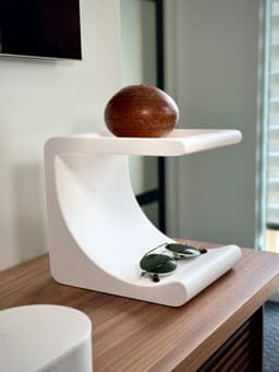 Comma Shelf: A Minimalist Design for Everyday Essentials 3d model