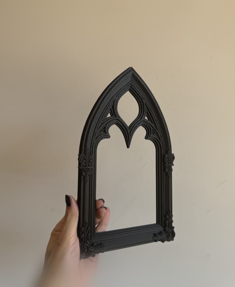 Gothic Arch Picture Frame – Wall Decor Goth Frame 3d model
