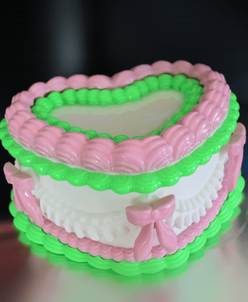 Pretty Vintage Cake Jewelry Box - Non-AMS Safe! 3d model