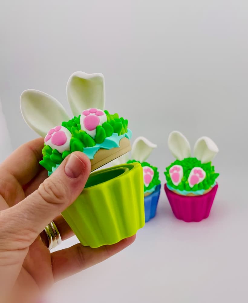 Cupcake Container -Easter Bunny in Grass 3d model