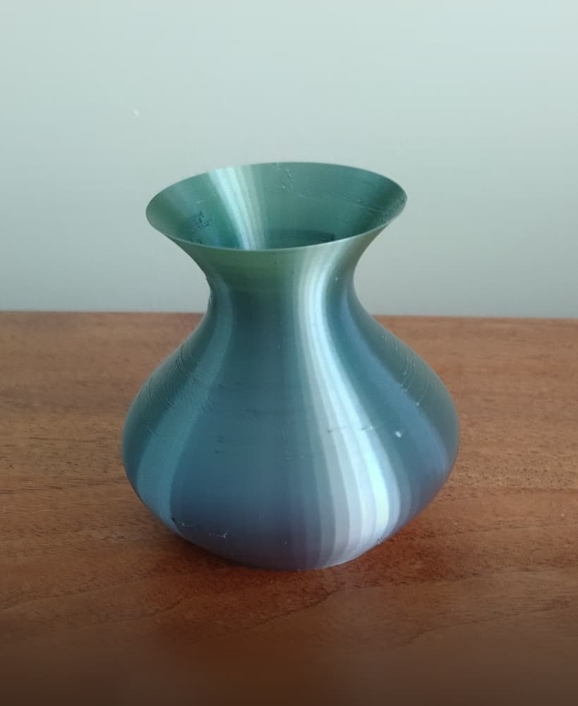 Spittoon Style Vase 3d model