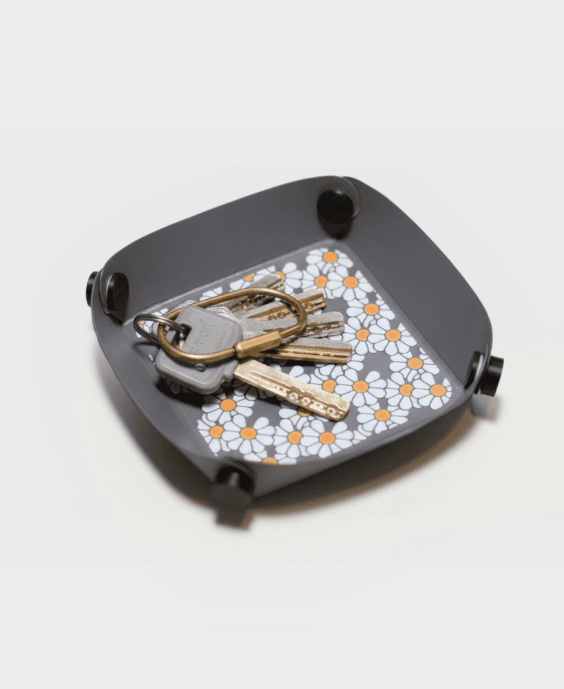 G-Dragon Inspired Minimal Folding Tray 3d model