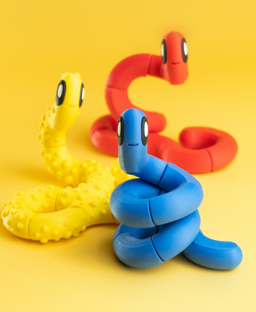 Blob Noodlers - Flexi Snapping Fidget Art Toy and Phone Stand 3d model