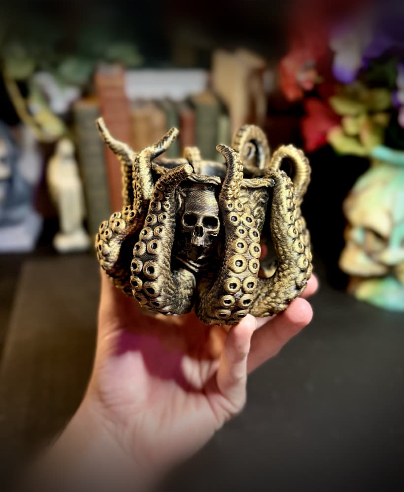 gothic octopus planter 3d model