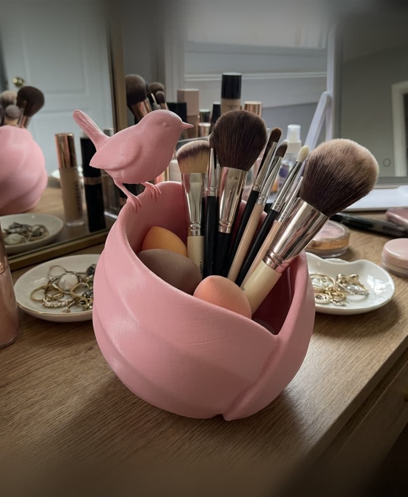 Aesthetic Bird Vanity Organizer – Coquette Pink Makeup Brush Holder & Jewelry Dish 3d model