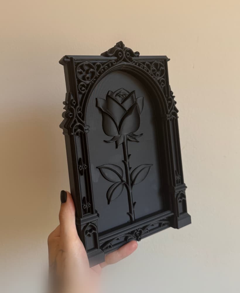 Gothic Rose Frame Ornate Decor for Dark Altars 3d model