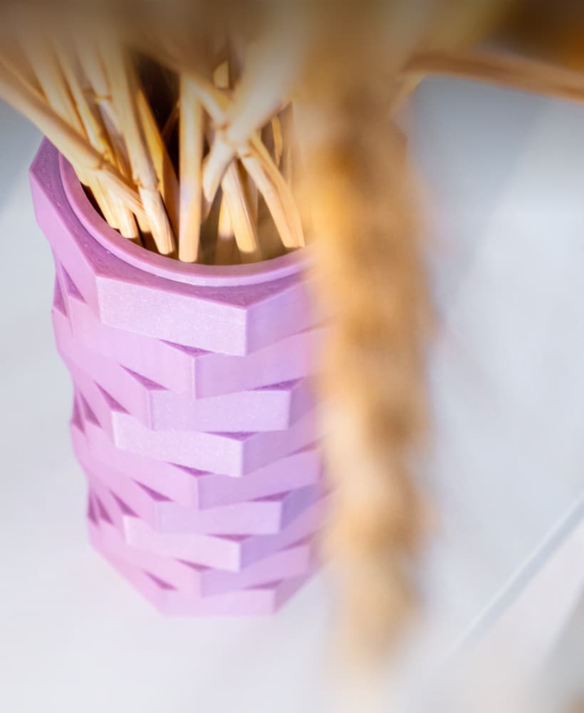 Gears Vase: Modern Elegance in Layers 3d model