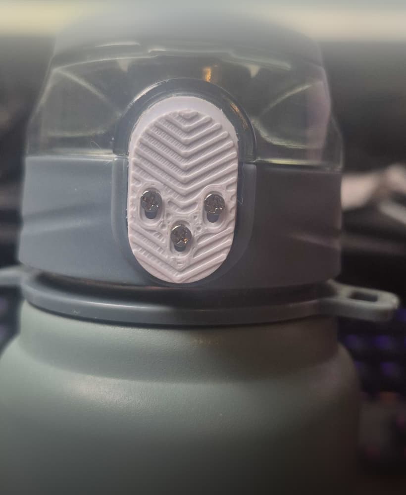 Thermos lid latch 3d model