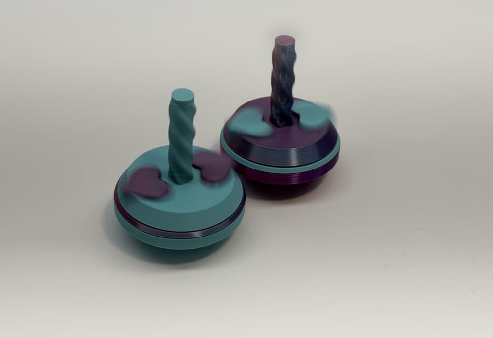 Valentine’s Heart Spinning Top | Pocket-Sized | R7Makers 3d model