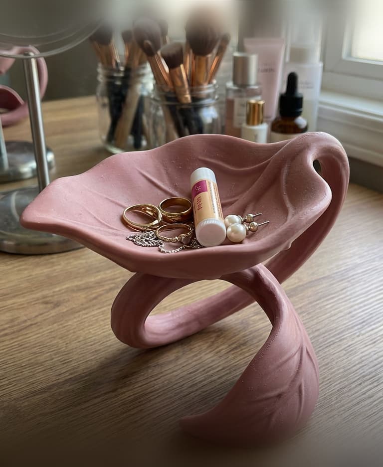 Modern Sculptural Jewelry Tray STL | Organic Vanity Catchall Bowl 3d model