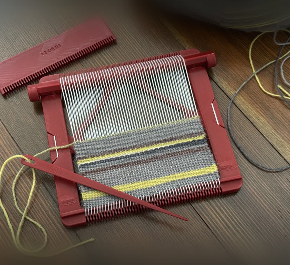 Pocket Loom Weaving Kit 4"x4" 12-dent 3d model