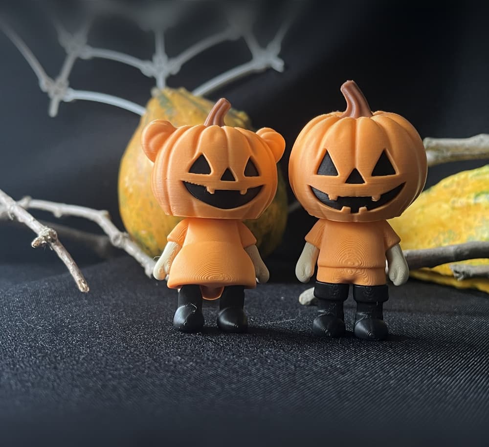 Tiny flexy Halloween buddies 3d model