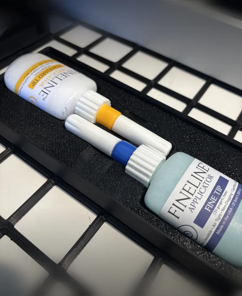 Two Fineline 1.25oz Applicators for Gridfinity 3d model